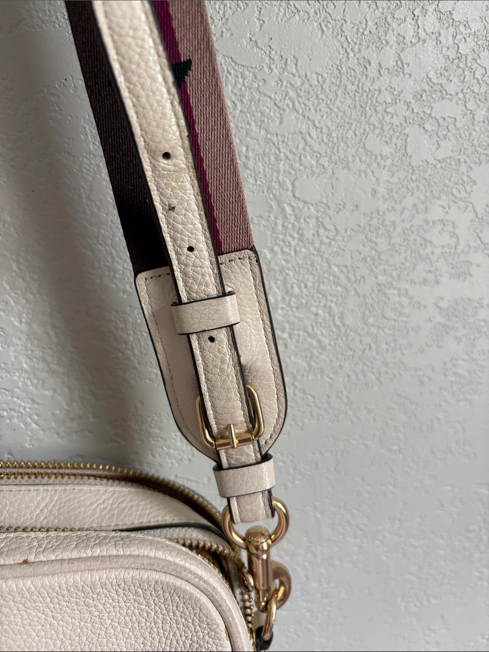 Coach Jes crossbody bag in white/chalk with multicolor star webbed strap - Picture 13 of 14